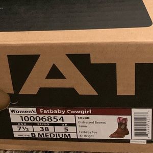 Women’s Ariat boots